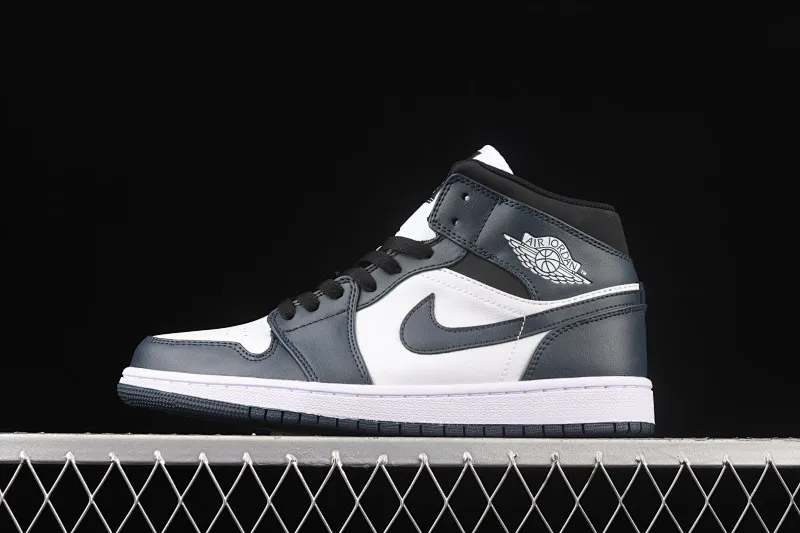 All categories Air Jordan Jordan series basketball shoes Air Jordan 1 Mid Different versions Air Jordan 1 Mid "Dark Teal" AJ1 Qiao 1 Qinglan China basketball shoes 554724-411